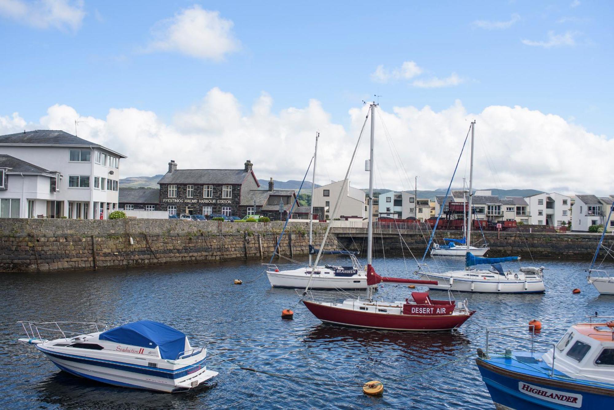 Cornhill Courtyard Apartamento Porthmadog Exterior foto